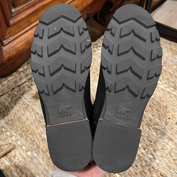 Sorel black tall leather boots - waterproof - Picture 9 of 10